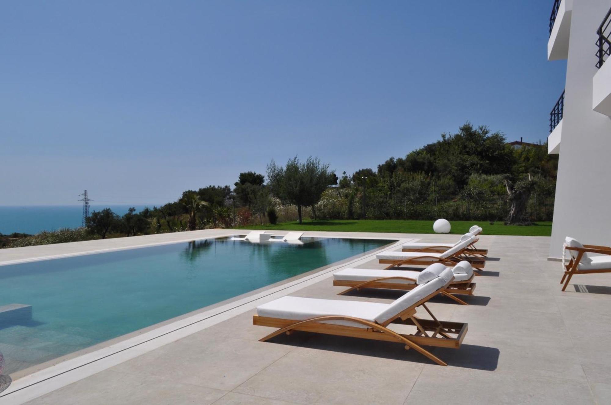 Villa Esmi Durres Kryemedhej Екстер'єр фото