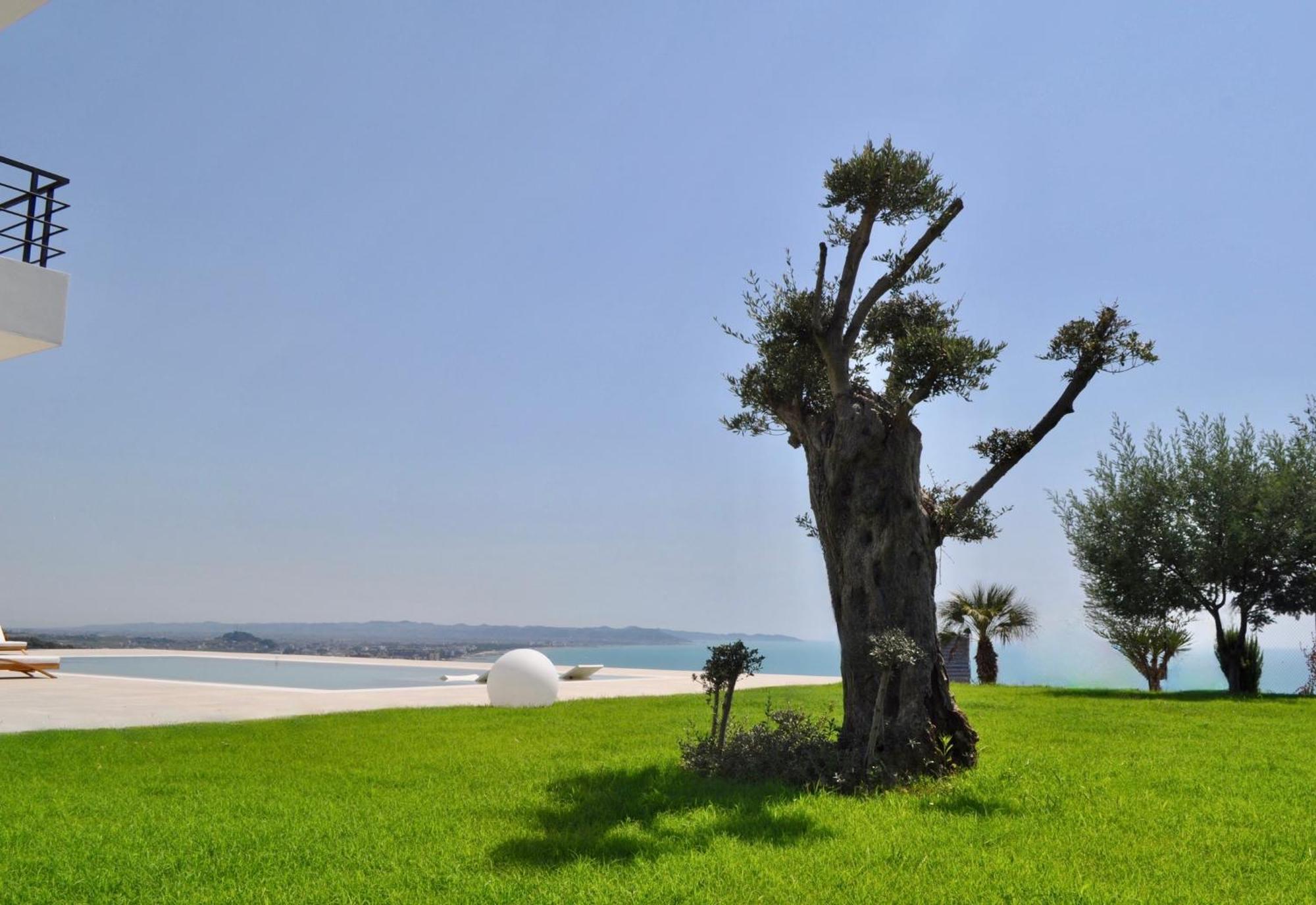Villa Esmi Durres Kryemedhej Екстер'єр фото