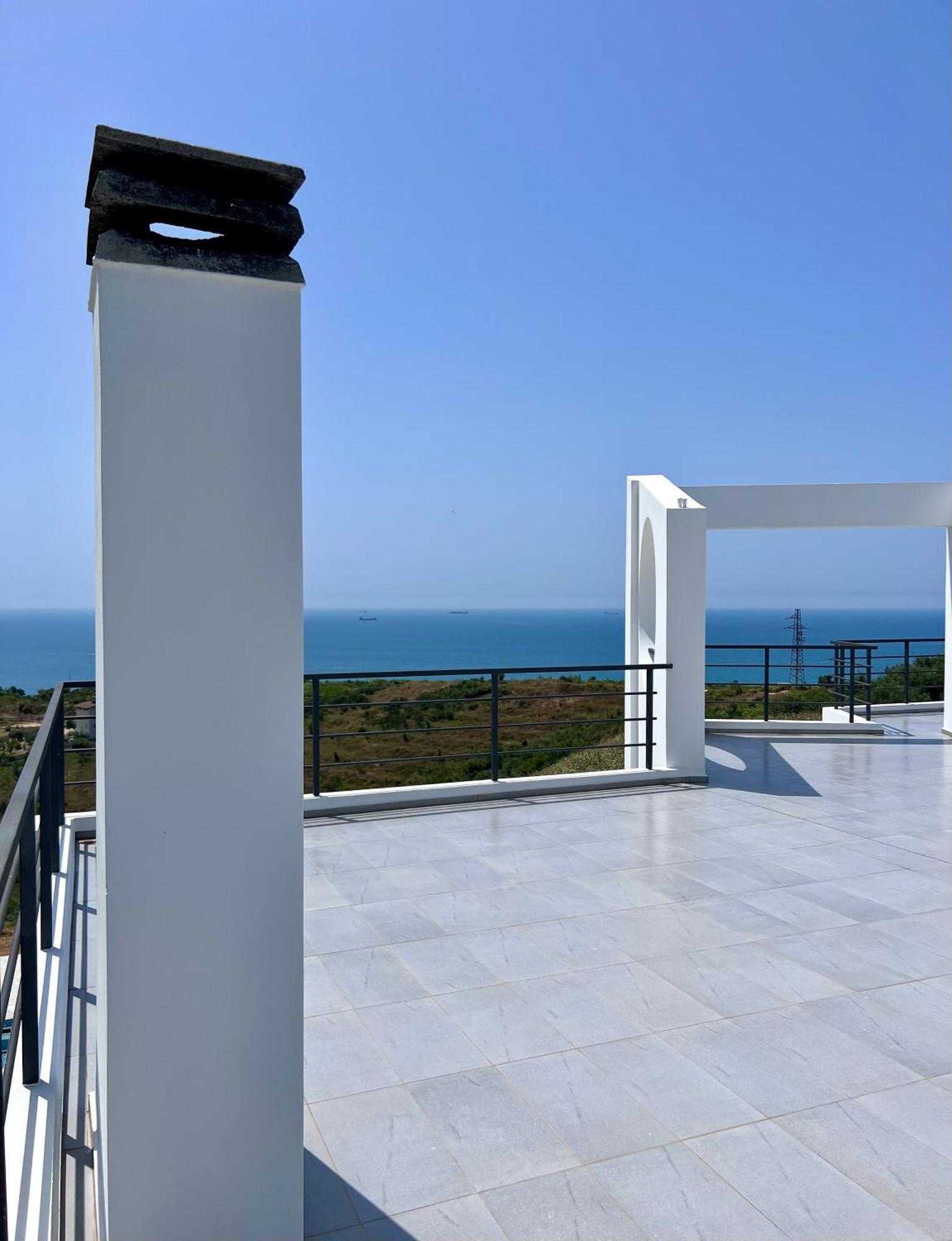 Villa Esmi Durres Kryemedhej Екстер'єр фото
