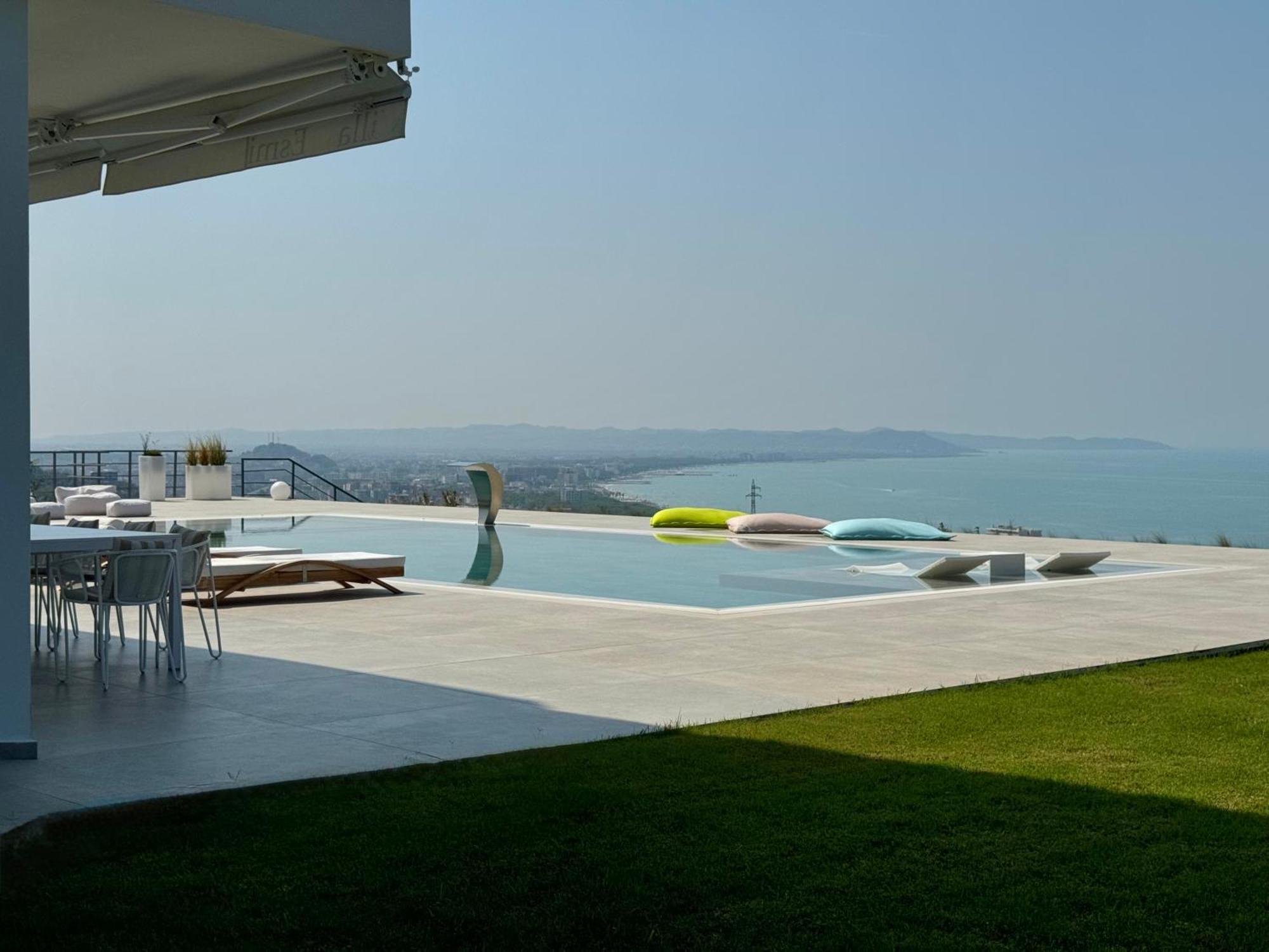 Villa Esmi Durres Kryemedhej Екстер'єр фото